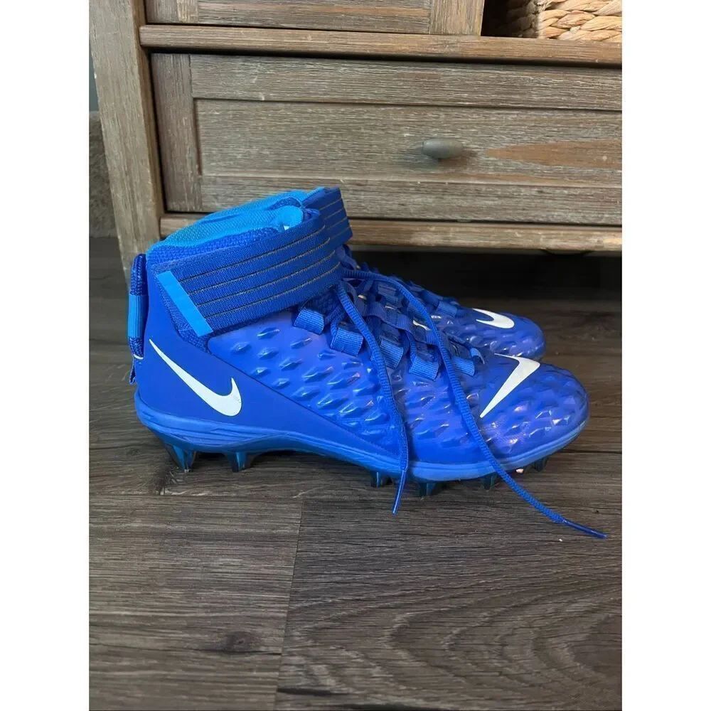 Nike Men's Force Savage Pro 2 Mid Football Cleats size size 9